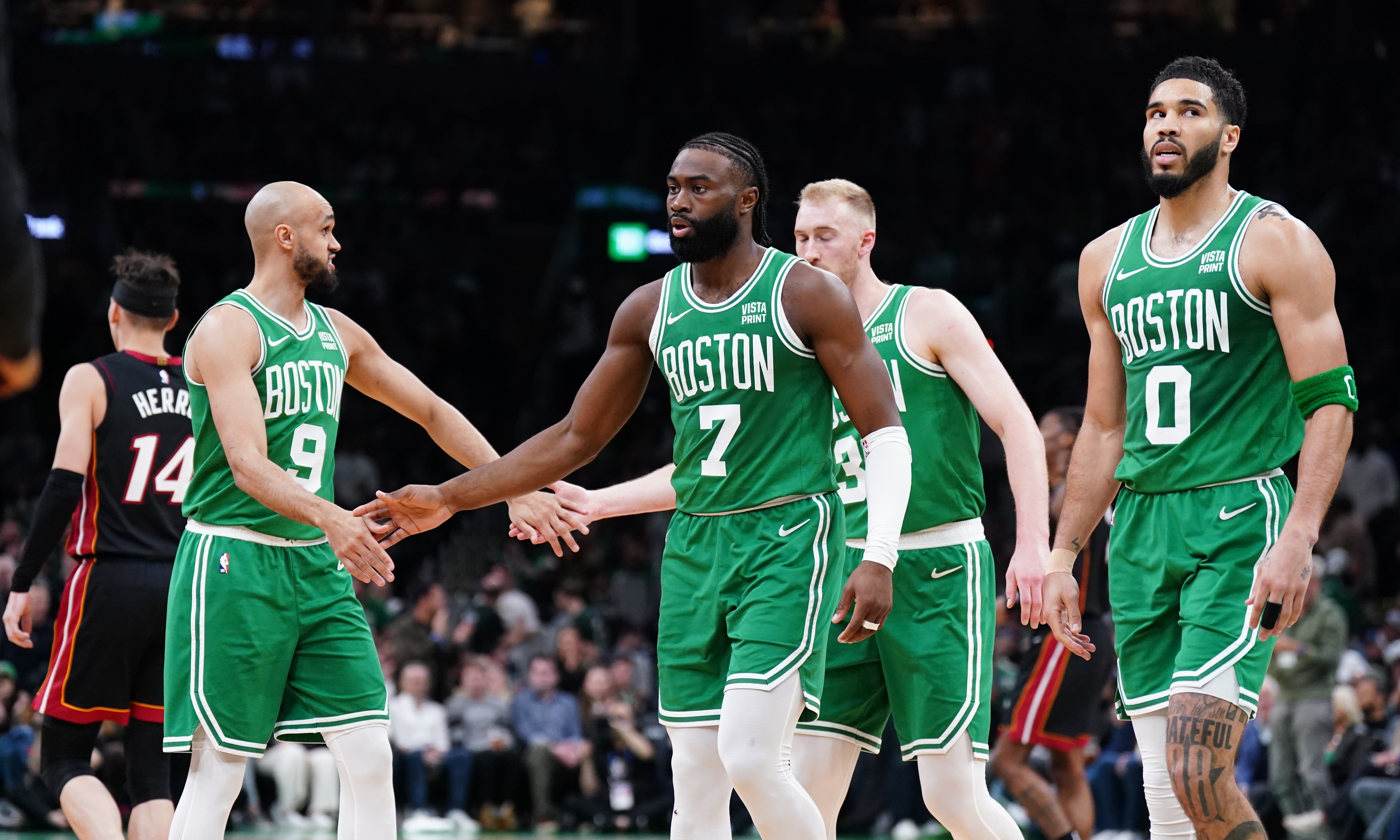美記：綠軍61億的成交額為NBA未來球隊擴張?zhí)峁┝诵碌墓乐祬⒖?></div>
                <div   id=